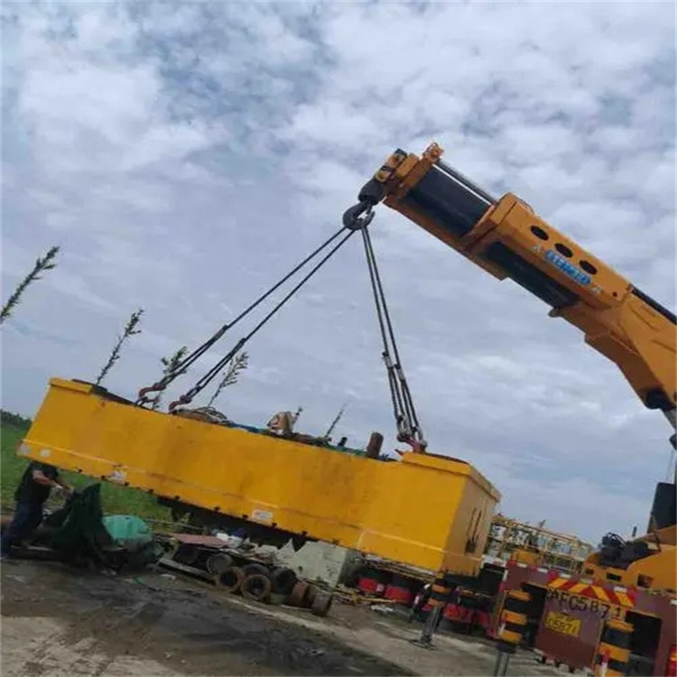 靖西吊车吊集装箱需要多少钱